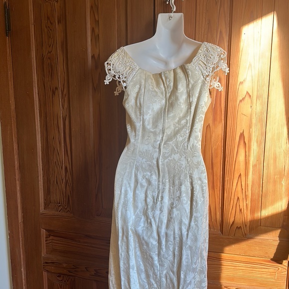 Vintage Lace Neckline Floor Length Gunne Sax Jessica McClintock Dress - Picture 4 of 12